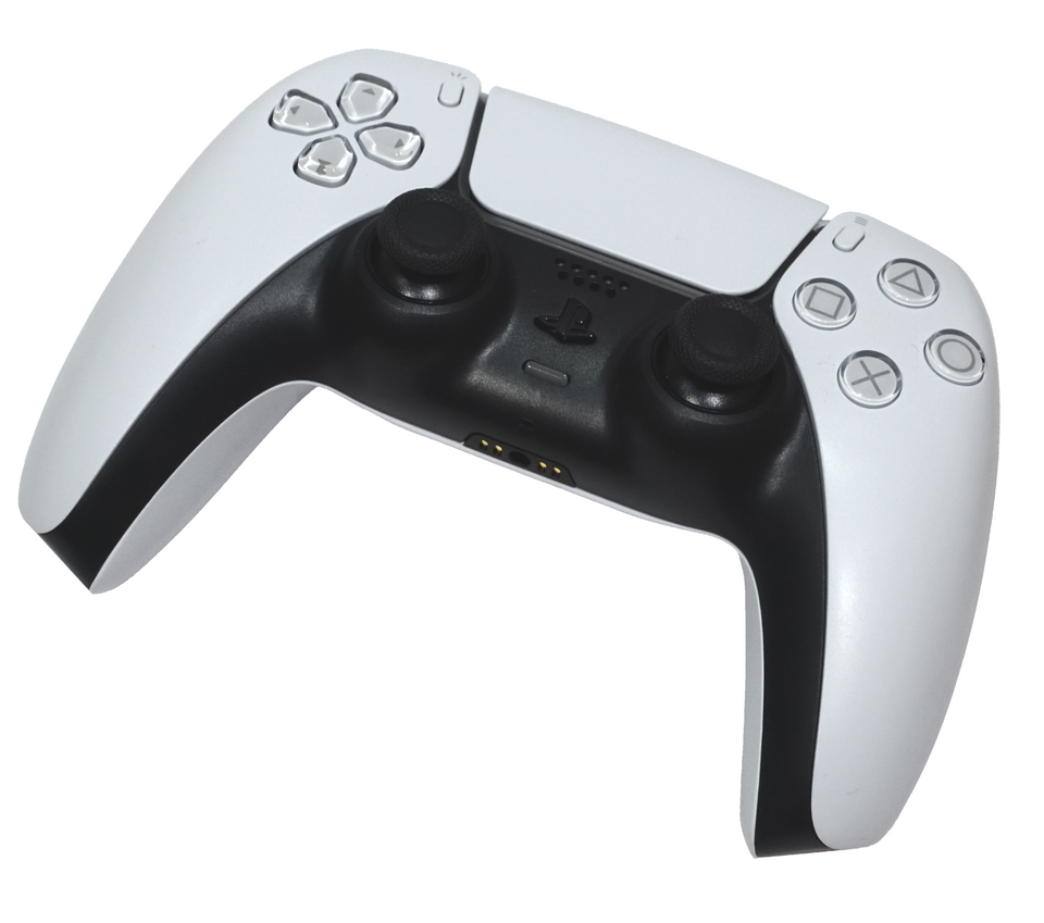 Control DualSense blanco de PlayStation 5 visto de frente.